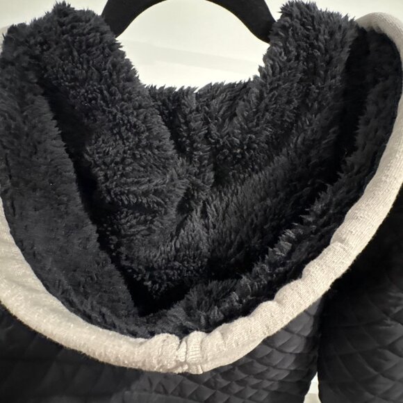 Quilted Jacket - Picture 3 of 6